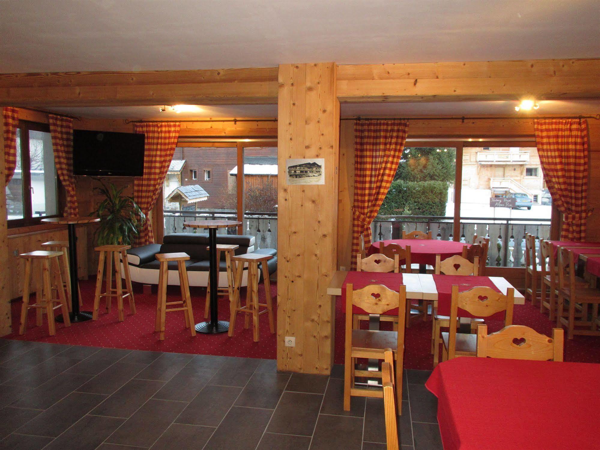 Alpen Roc Hotel Morzine Exterior foto