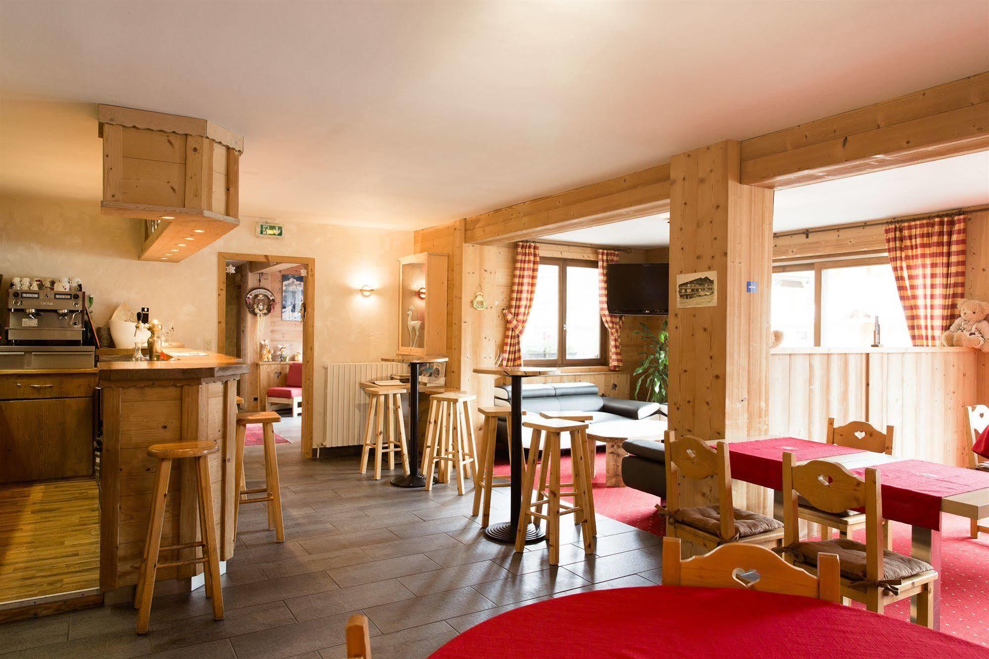 Alpen Roc Hotel Morzine Exterior foto